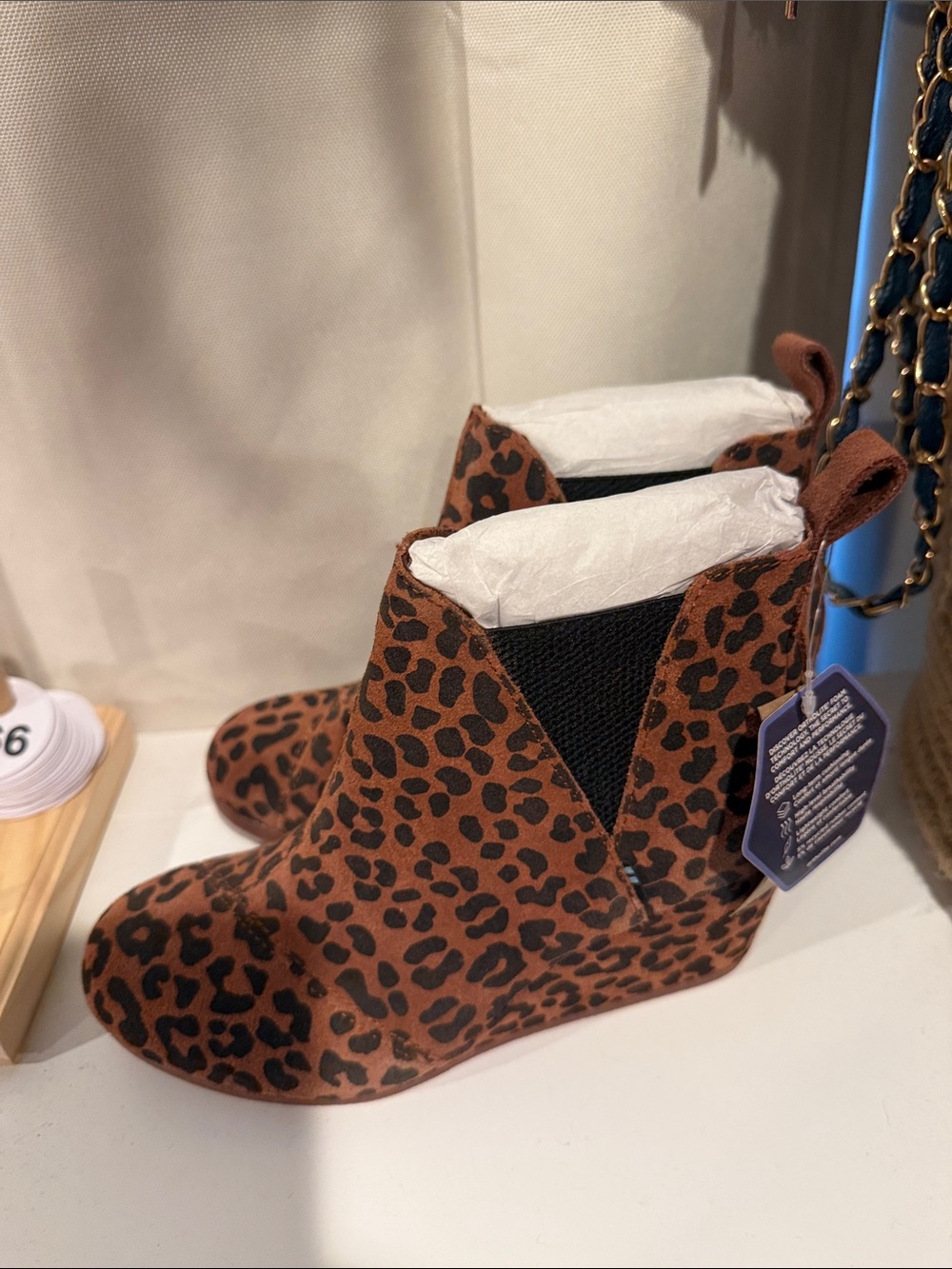 TOMS Dark Ember Leopard Printed Suede Wedge Ankle Boots 6 - Picture 3 of 4